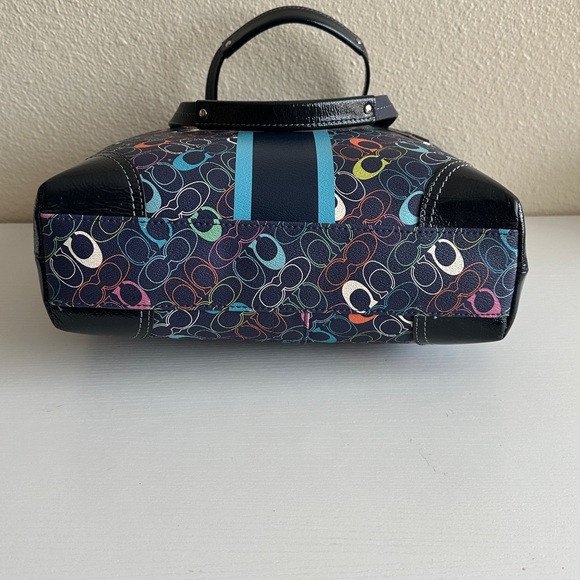 EUC COACH Chelsea Heritage Stripe Signature Tote Bag - Picture 8 of 16